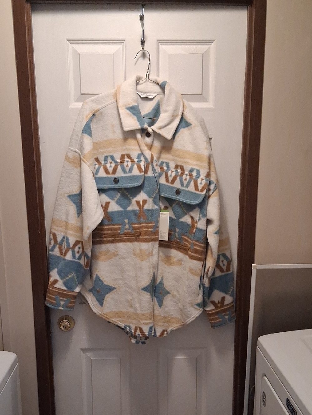 Alpine Aztec-Pattern Fleece Jacket in Cream, Blue & Brown